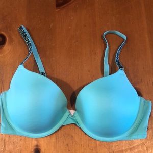 VS bra 🌙 2 for $20🌙
